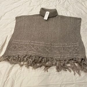 Turtleneck, knitted poncho